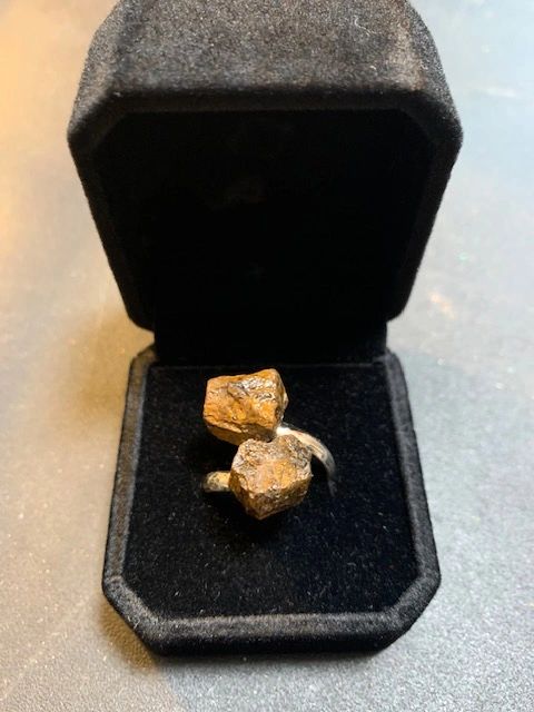 TIGERS EYE RING