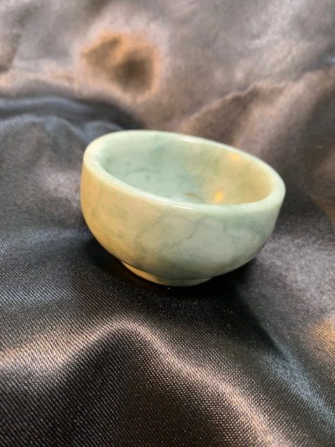 JADE CRYSTAL OFFERING BOWL