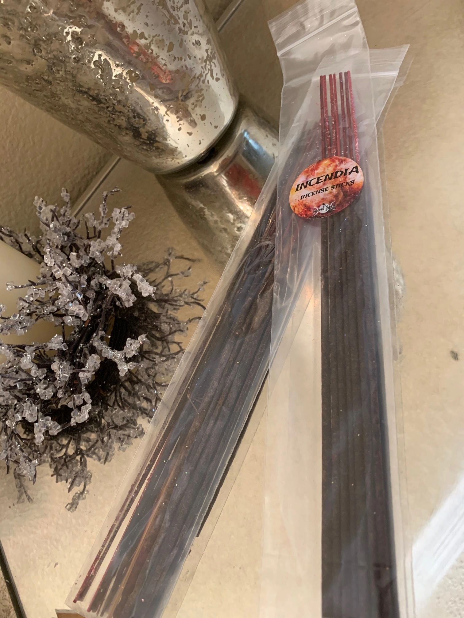 INCENSE STICKS: INCENDIA