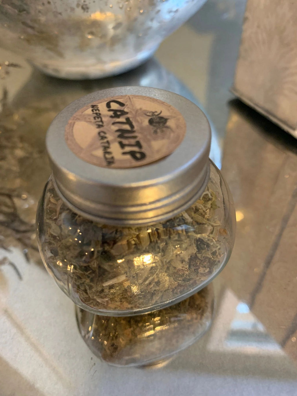 CATNIP HERB IN GLASS HERB BOTTLE (NEPETA CATARIA)