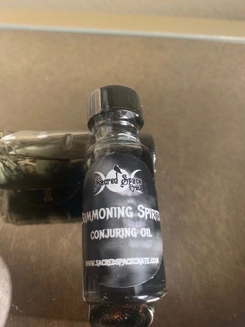 SUMMONING SPIRITS CONJURING OIL