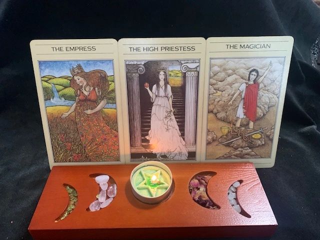 WOODEN TAROT/ORACLE CARD STAND WITH MOON PHASES