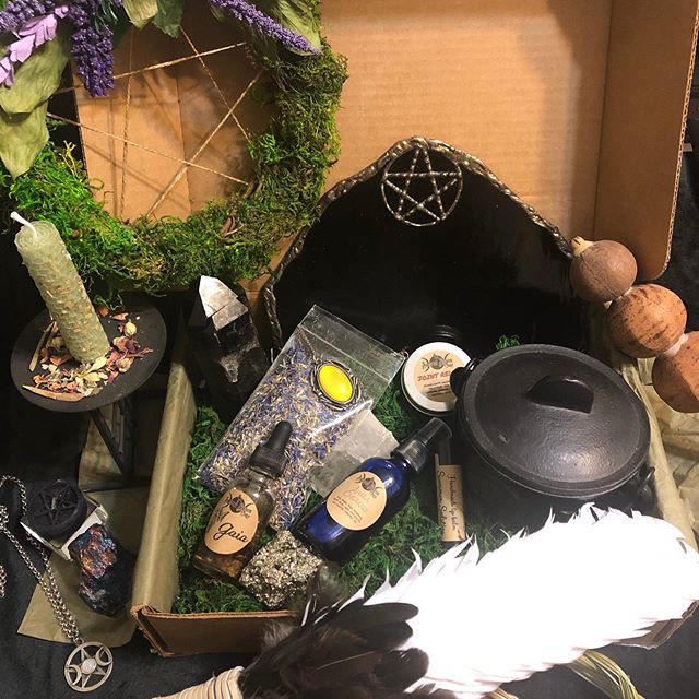 MYSTERY BOX